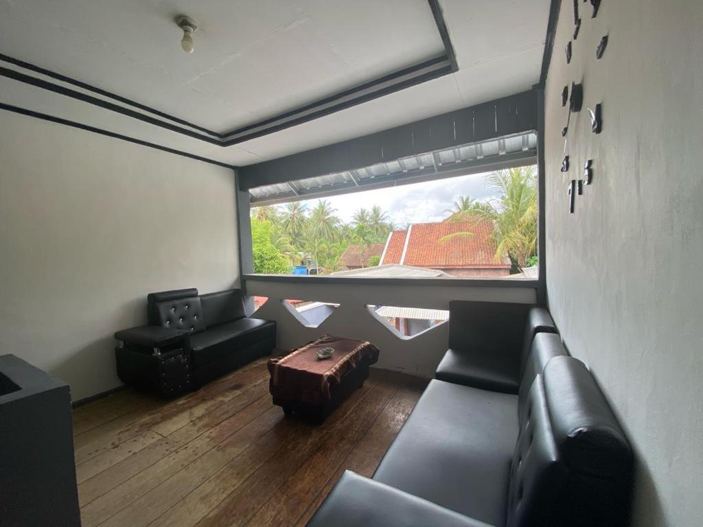 Krui Saejadi Surf And Stay Exterior photo